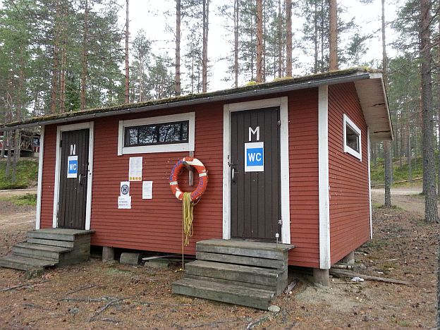 pukukoppi rannassa muok